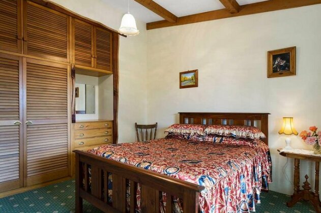 Belmont Homestead - Photo2