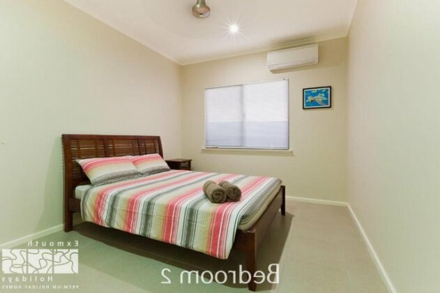 3 Kestrel Place - Private Jetty & Pool - Photo3