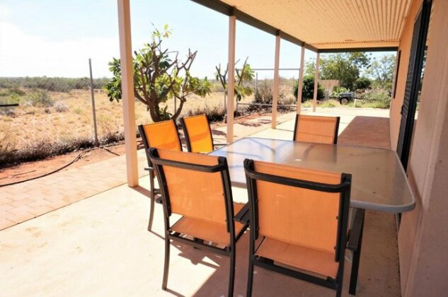 Ningaloo Breeze Villa 6 - Photo5