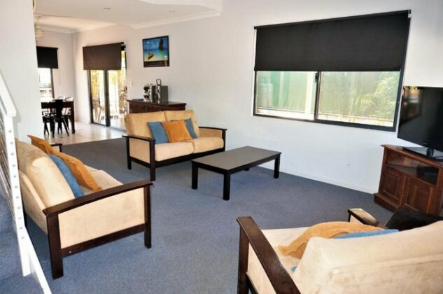Ningaloo Breeze Villa 8 - Photo3