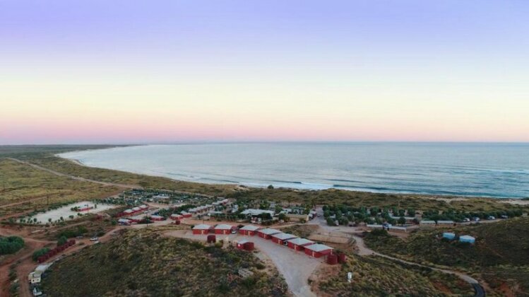 Ningaloo Lighthouse Holiday Park - Photo2