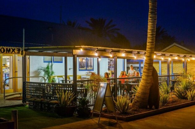 Ningaloo Lighthouse Holiday Park - Photo3