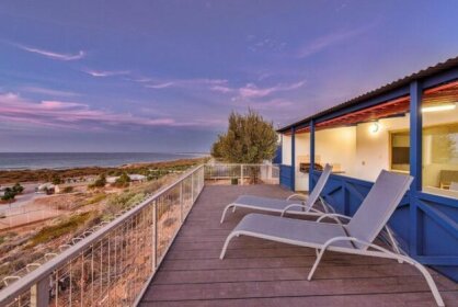 Ningaloo Lighthouse Holiday Park