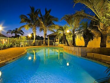 Osprey Holiday Village Unit 117 - Georgeous Villa Close to the Reef