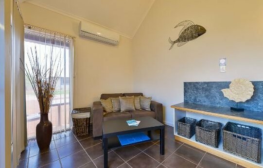Osprey Holiday Village - Photo3