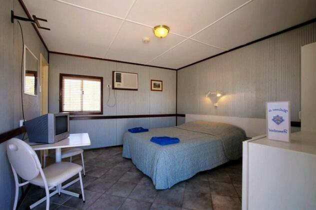 Potshot Hotel Resort - Photo3