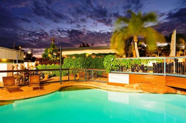 Potshot Hotel Resort - Photo5