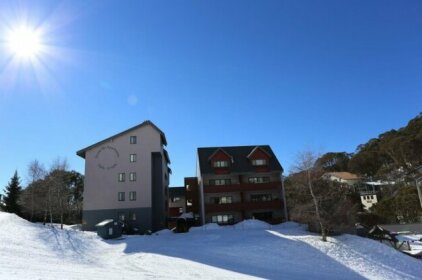Snow Ski Apartments