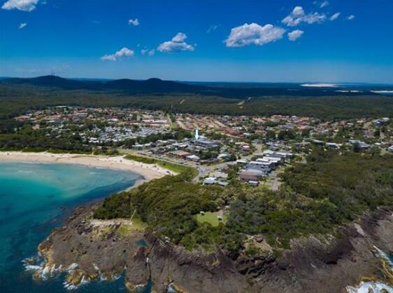 Blue View @ Fingal Bay - Photo4