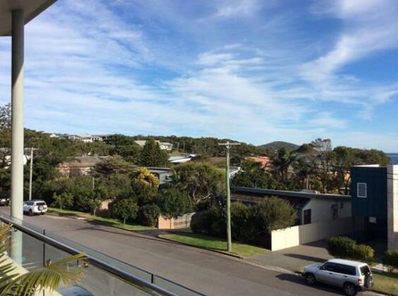Blue View @ Fingal Bay - Photo5