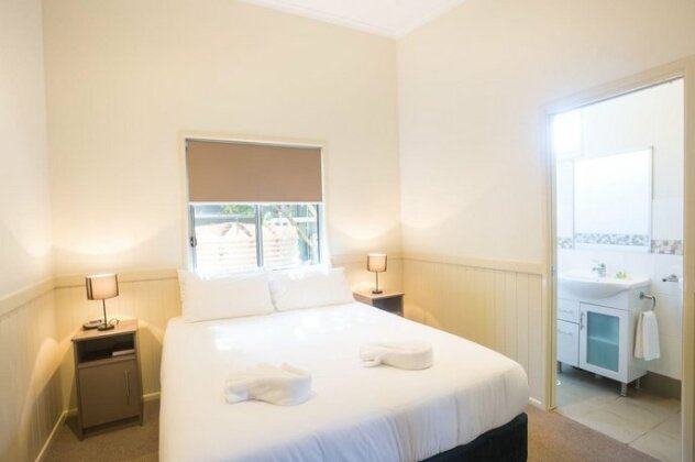 Fingal Bay Holiday Park - Photo2