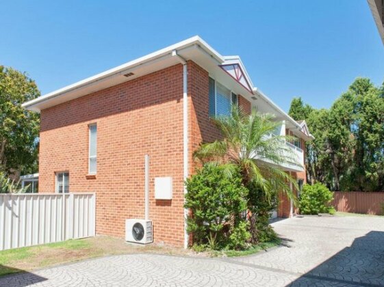 Reef Close 3/7 - Photo2