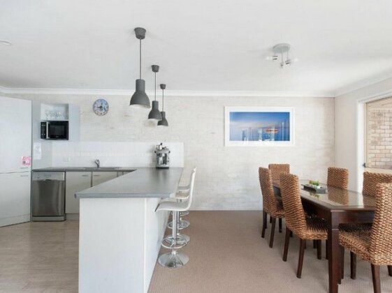 White Sands @ Fingal Bay - Photo5