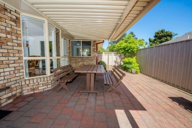 Whitesands Road Unit 2/12 - Photo2