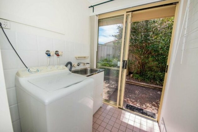 Whitesands Road Unit 2/12 - Photo3