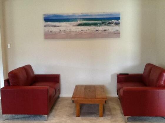 North One Mile Beach B & B - Photo4