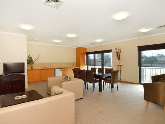Best Western Geelong Motor Inn & Serviced Apartments - Photo4