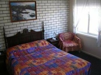 Colonial Lodge Motel Geelong - Photo2
