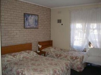 Colonial Lodge Motel Geelong - Photo4