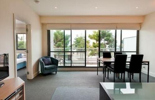 The Waterfront Apartments Geelong - Photo5