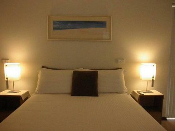 Lighthouse Views Guest House Geraldton - Photo3