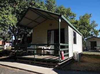 Discovery Holiday Parks Cabins Lake Maraboon Emerald Gindie - Photo4