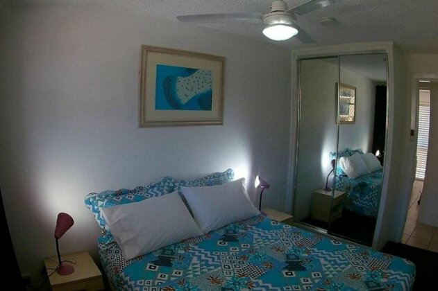 2 Bedroom Condo In Surfers Centre - Photo3