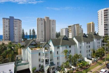Bay Apartments unit 10 - Easy walk to Coolangatta and Tweed Heads