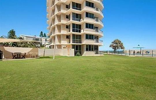 Beachside Tower Apartments - Photo4