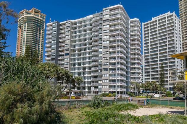BreakFree Beachpoint Apartments Gold Coast - Photo4