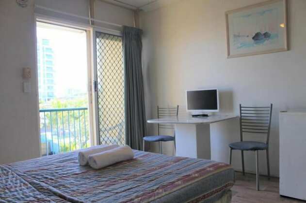 Broadwater Keys Holiday Apartments - Photo4