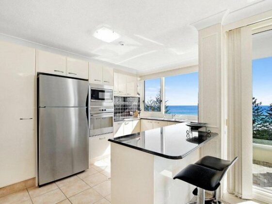 Burleigh Heads Private 2 Bed Ocean View - Photo2