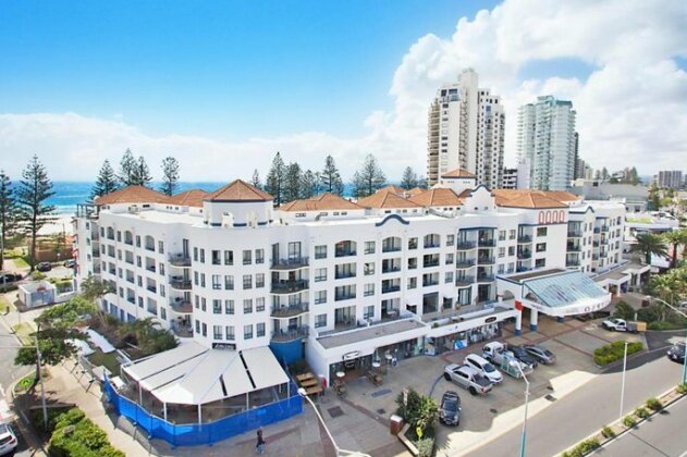 Calypso Plaza Resort Unit 459 - Penthouse style apartment