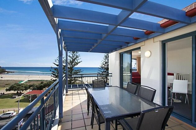 Calypso Plaza Resort Unit 462 - Penthouse style apartment Beachfront Coolangatta - Photo2