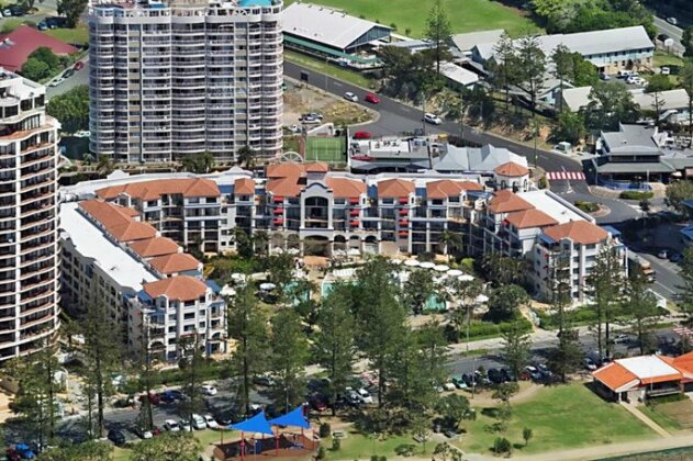 Calypso Plaza Resort Units 215 & 217 COMBINED - Beachfront Coolangatta - Photo5