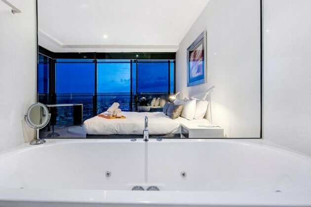 Circle Private Residences - Photo4