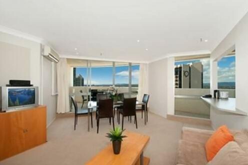 Focus Apartments Gold Coast - Photo4