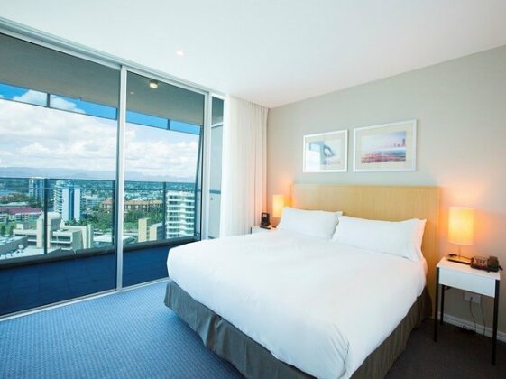 Gold Coast Private Apartments - H Residences Surfers Paradise - Photo5
