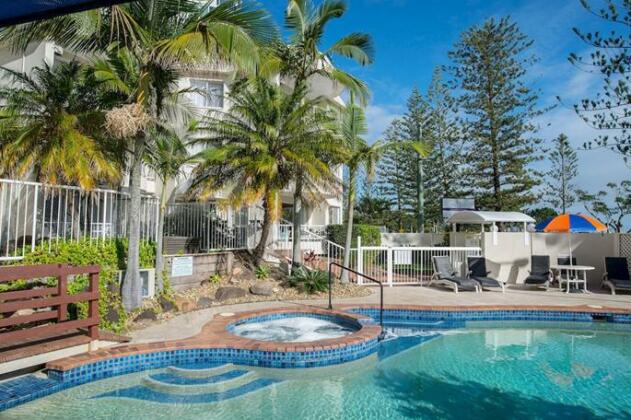 Golden Shores Holiday Club - Photo2