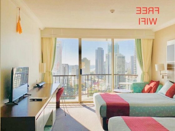 High Floor Twin Share with Ocean View - Photo2