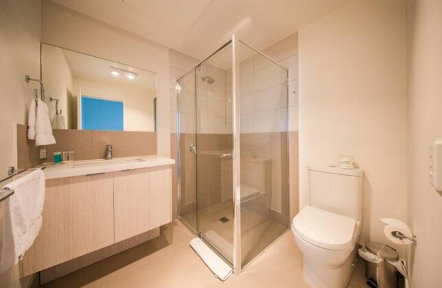 HomePlus - Lakeview Morden Townhouse - Photo4