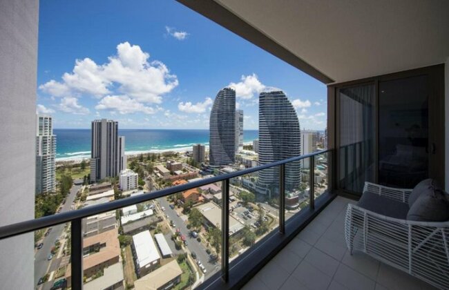 HomePlus Premier Apartments at 2663 Gold Coast Hwy Broadbeach - Photo2