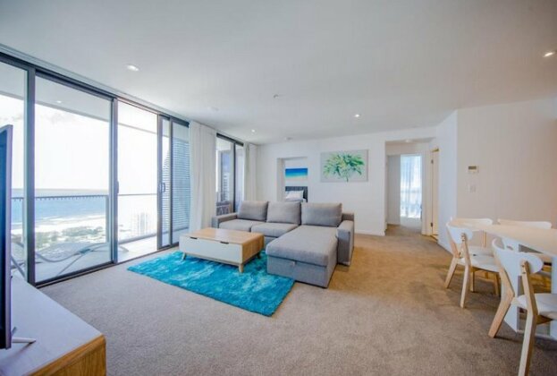HomePlus Premier Apartments at 2663 Gold Coast Hwy Broadbeach - Photo4