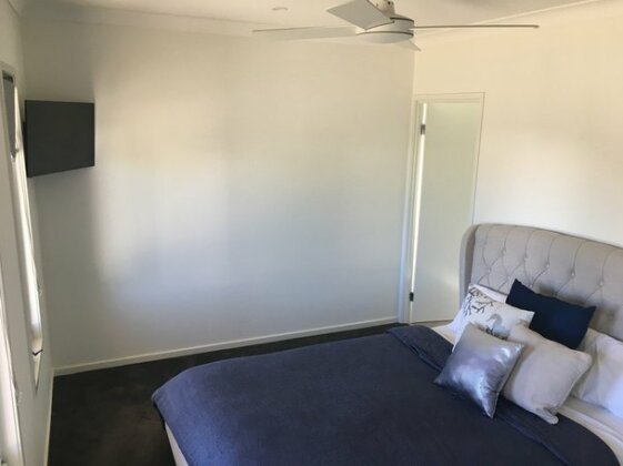 Homestay - Modern Bedroom / en-suite for rent - Photo4