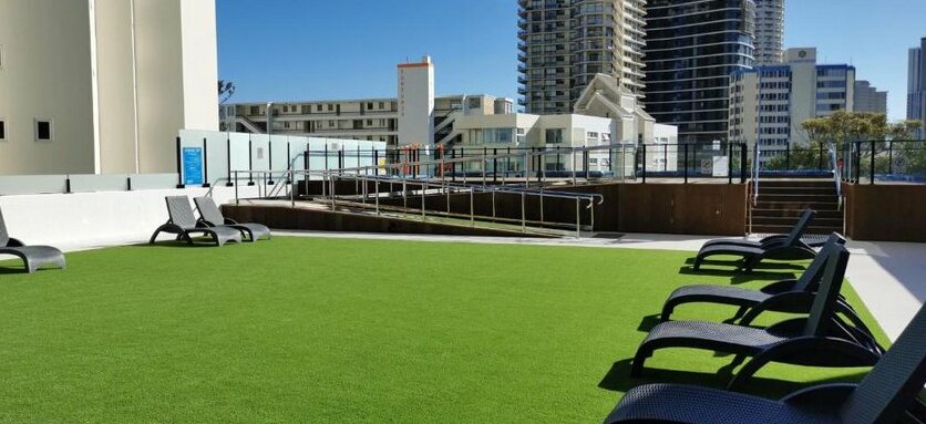 Hotel studio with ocean view at Surfers Paradise L9 - Photo3
