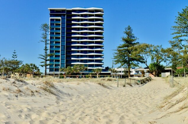 Iconic Kirra Beach Resort - Photo2