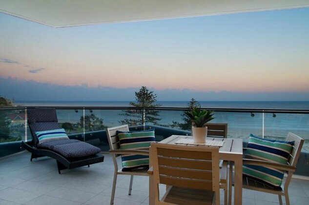 Iconic Unit 704 - Luxury Beachfront Apartment With Wi-Fi On Kirra Beach In Coolangatta - Photo5