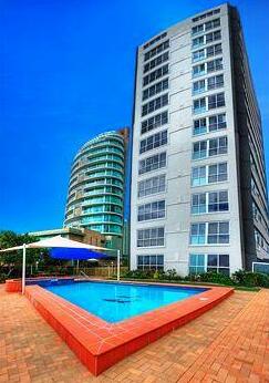 President Holiday Apartments - Absolute Beachfront - Photo2