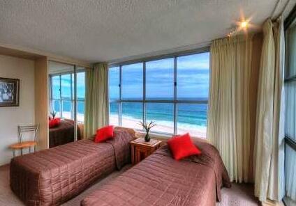 President Holiday Apartments - Absolute Beachfront - Photo4