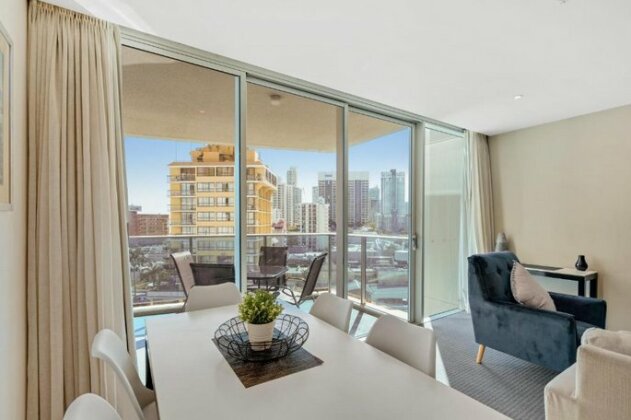 Private Luxury Apartments on Surfers Paradise Boulevard - Photo4